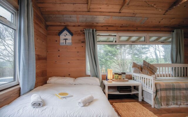 The Hygge Hut - 1 Bed - Freshwest Beach Retreat