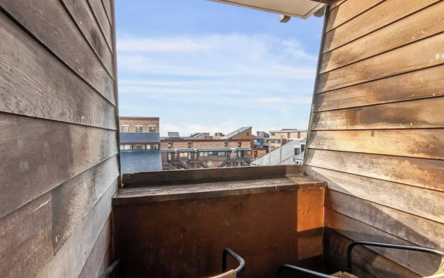 Beautiful Renovated Studio on Port de Deauville