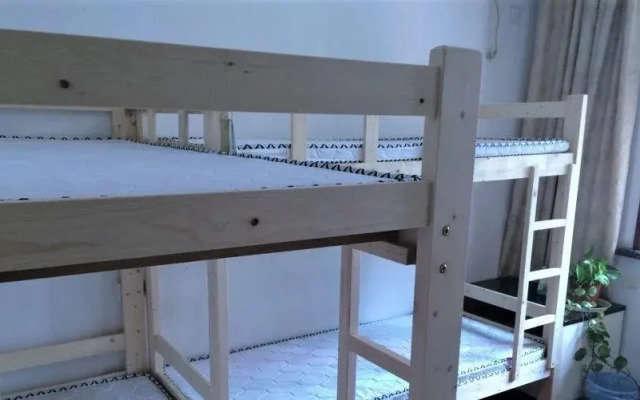 Red-Star Youth Hostel