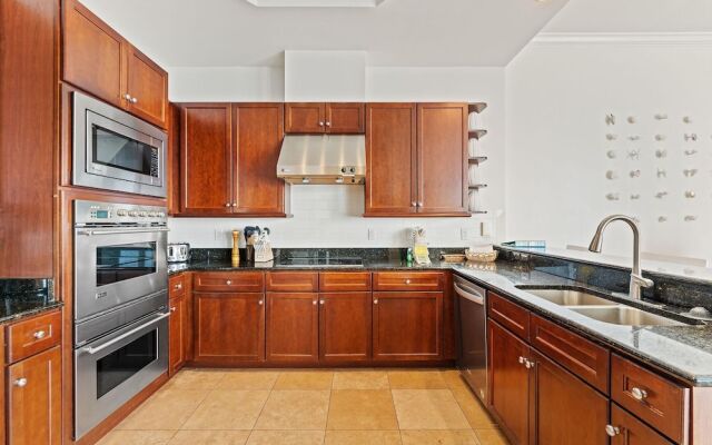 Indigo East 2103 Penthouse W/cabana