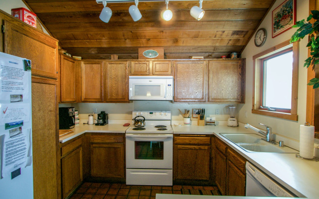 Snowcreek II #308 Condo