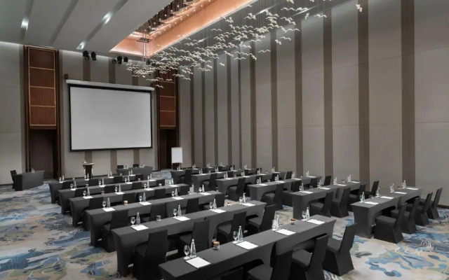 Crowne Plaza Vinh Yen City Centre