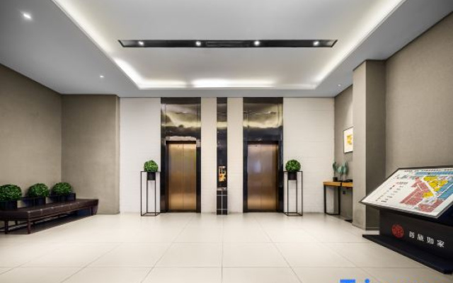 Homeinn Selected Hotel (Wuhan Chuhehan Street Hongshan Square Subway Station)