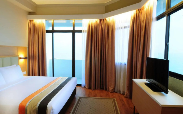 Hotel Sentral Seaview @ Beachfront