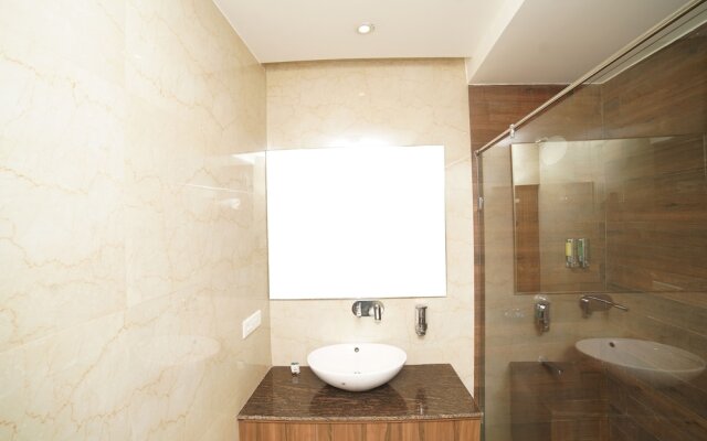 Oyo 7872 Amber Hotel
