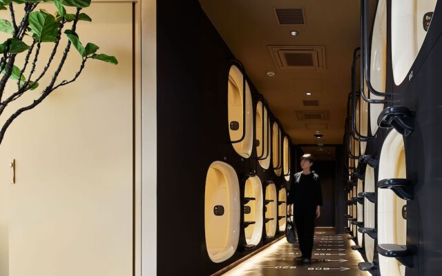 9h nine hours woman Shinjuku sleep lab