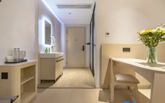 Hi Inn Chongqing Shapingba Station Three Gorges Square Hotel