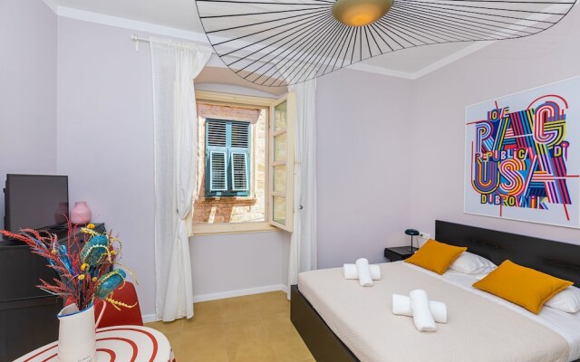Cap rooms