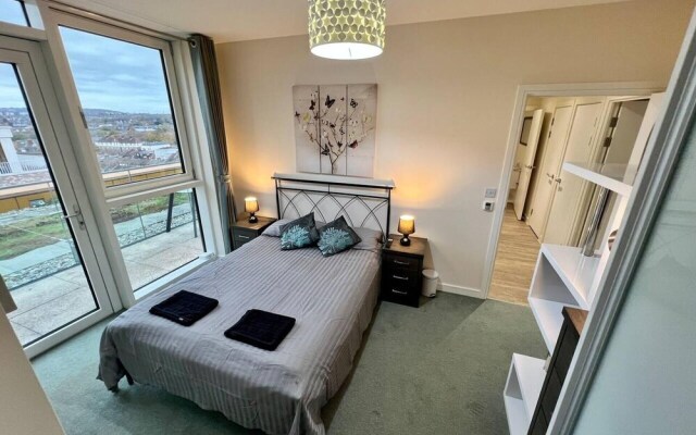 Luxury 5 Penthouse Greenwich Sleep 9 With Parking