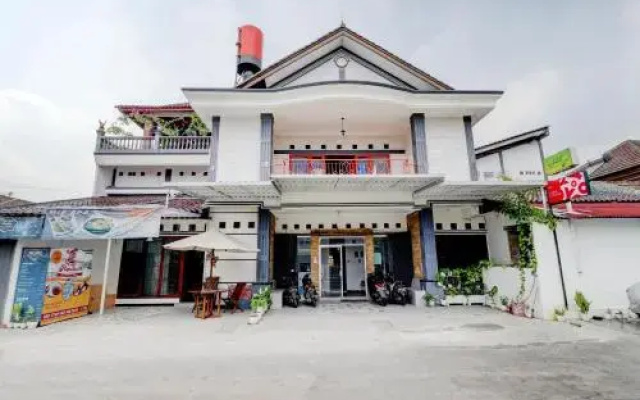 Oyo 90712 Wisma Acidalia Syariah