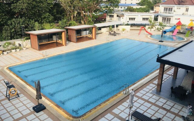 Buathong Pool Villa