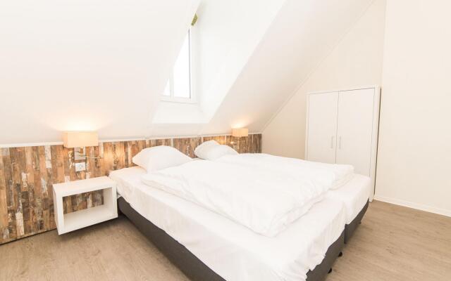 Modern Apartment, at 4 km. From Maastricht