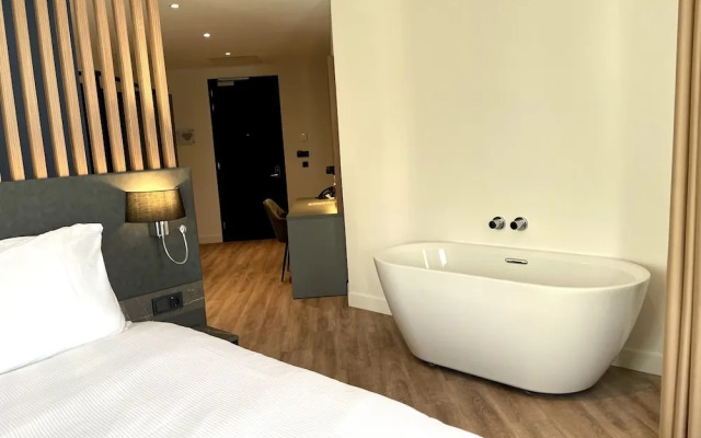 OZO Hotels Antares Airport