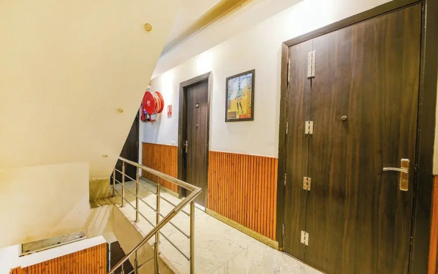 Fabhotel Shri Sai Dx