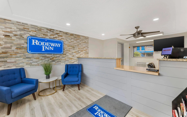 Rodeway Inn Lyons - La Grange