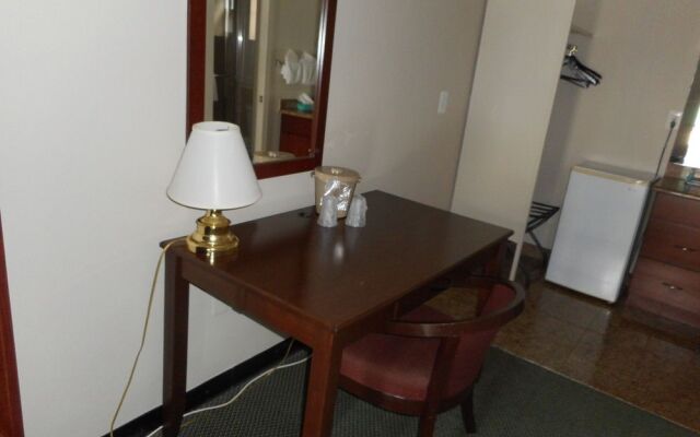 Highlander Motel