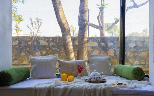 Elivaas Nature 95 4BHK Farm with Pool