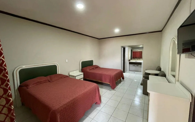 Kavia Meoqui Hotel & Suites