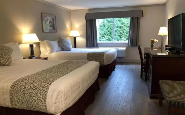 Coast Abbotsford Hotel & Suites