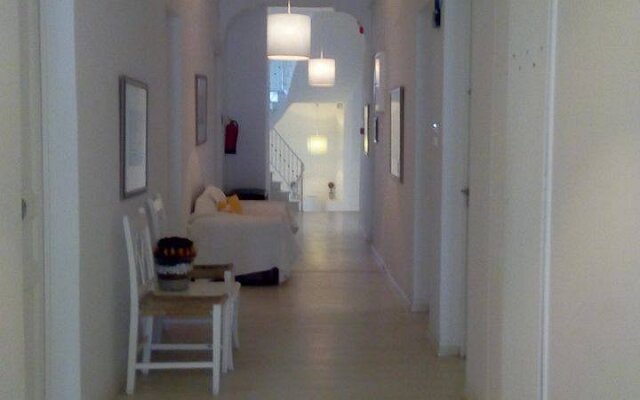 Paradise Art Hotel