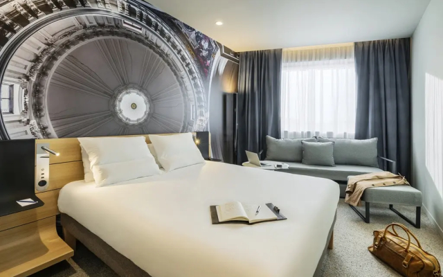 Отель Novotel Belleville Paris 20