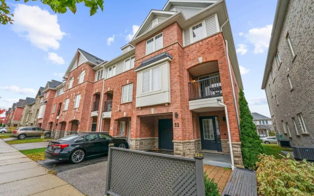 Chic 2BR House Newly Renovated Central Spot