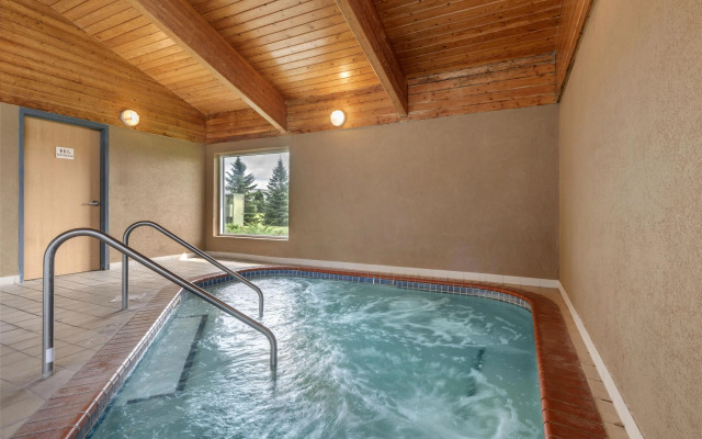 SureStay Plus Hotel by Best Western Litchfield
