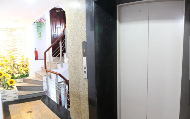 Hanoi Lotus Boutique Hotel