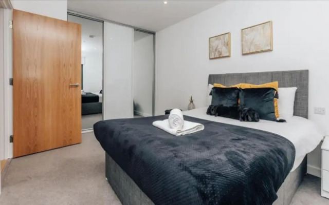 2-bed Apartment Birmingham Snow Hill