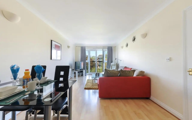 Hunters Wharf River View by Select SA