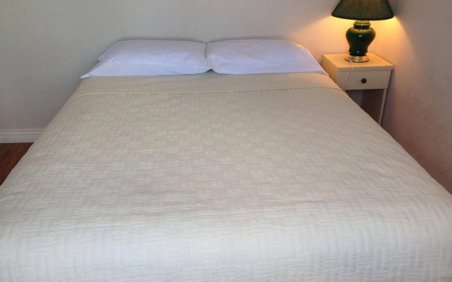 Westview Centre Motel Ltd.