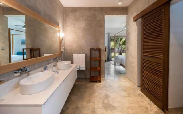 Koki Bonheur Beachfront Villa By StayMauritius