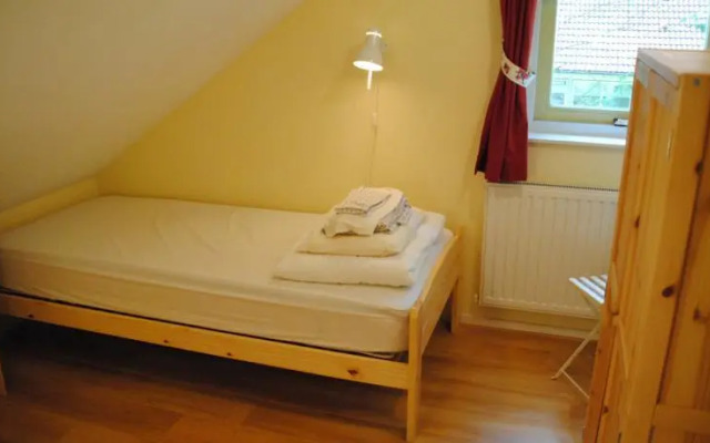 Forest Bungalow Karekiet