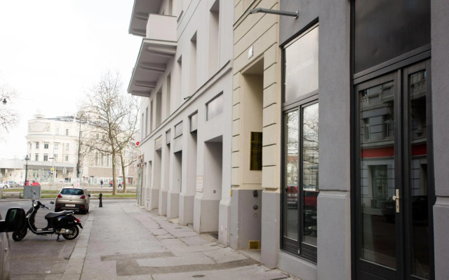 Studio Apartments Urania - Mai's Apartments