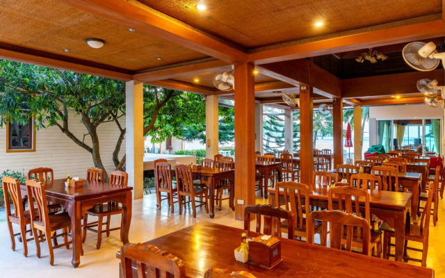 Coconut Beach Resort