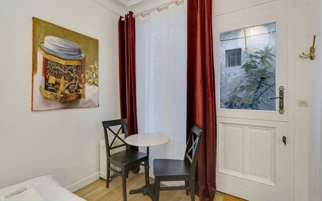 Pick A Flat's Montparnasse Studio