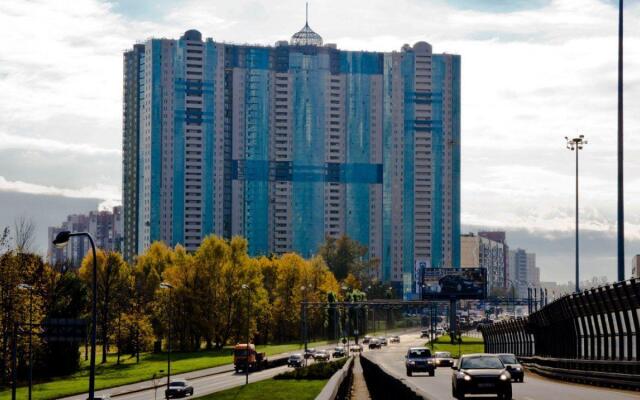 Neva Bed (Neva Bed) on Obukhovskaya Oborona Avenue