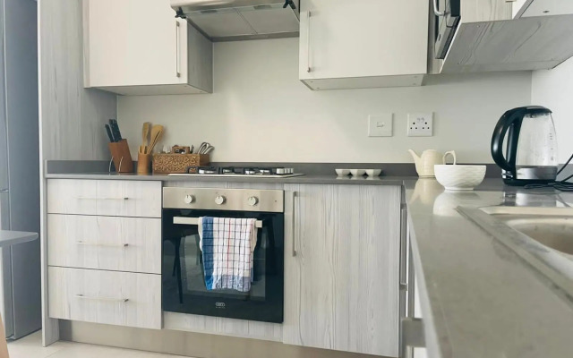 Smartz Apartment 210