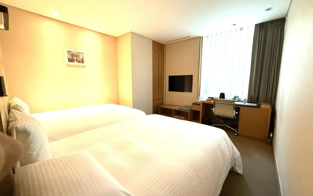 Acube Hotel