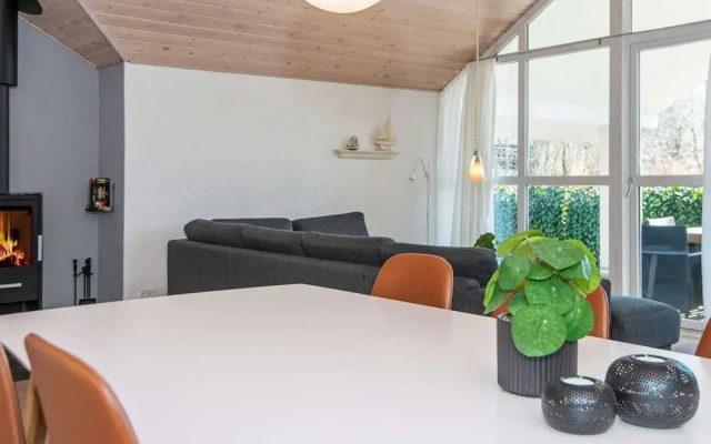 8 Person Holiday Home in Glesborg