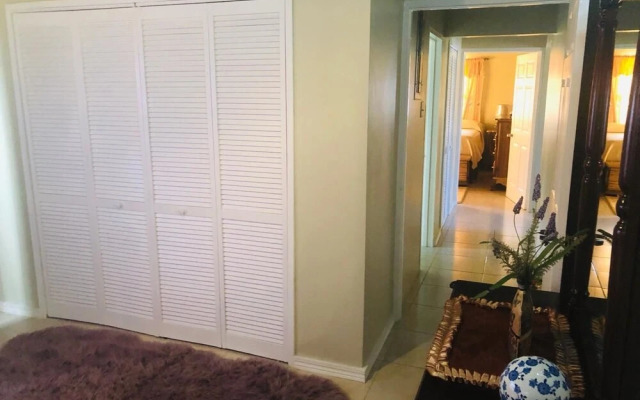 Layla's B&B