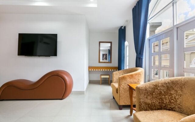 OYO 334 Milan Hotel