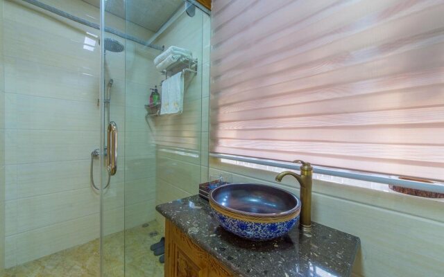 Lijiang JuXian Inn