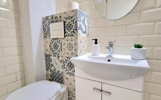 Studio Central Exer I