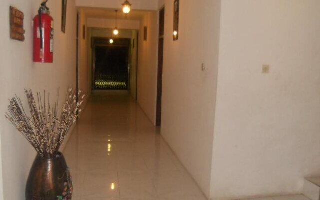 Safari Lodge Hotel