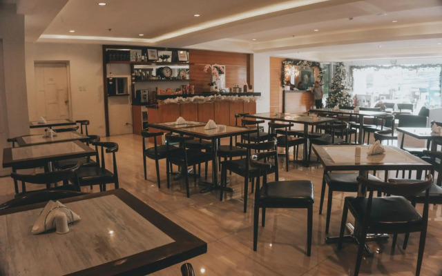 NS Royal Hotel