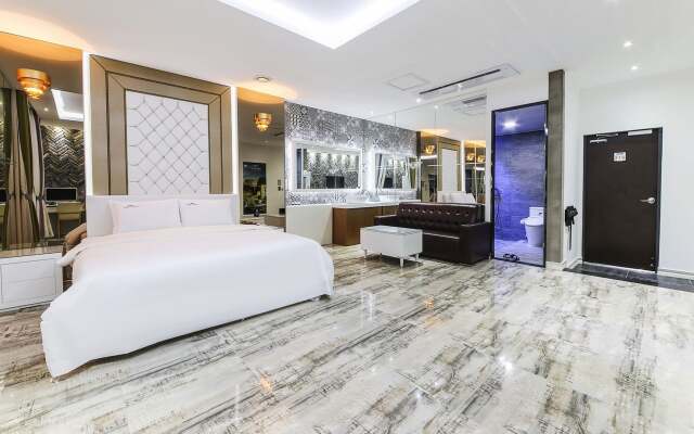 Bentley Business Hotel