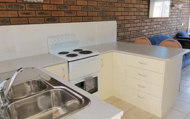 Chapman Court Holiday Units