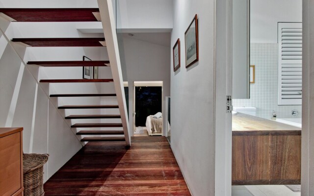 Luxury 3 Bed Terrace House Close To Sydney Cbd
