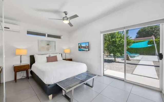 Modern Paradise at Sonora